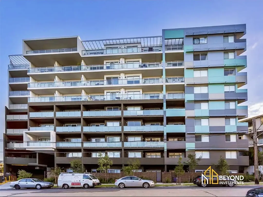 5th Floor Near New Ultra Modern 1 Bedroom Apartment With City/Olympic Park views