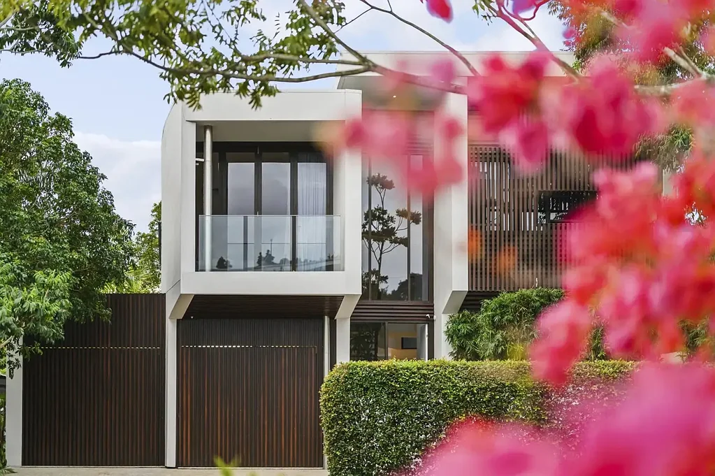 Executive,  Luxury Coastal Living
