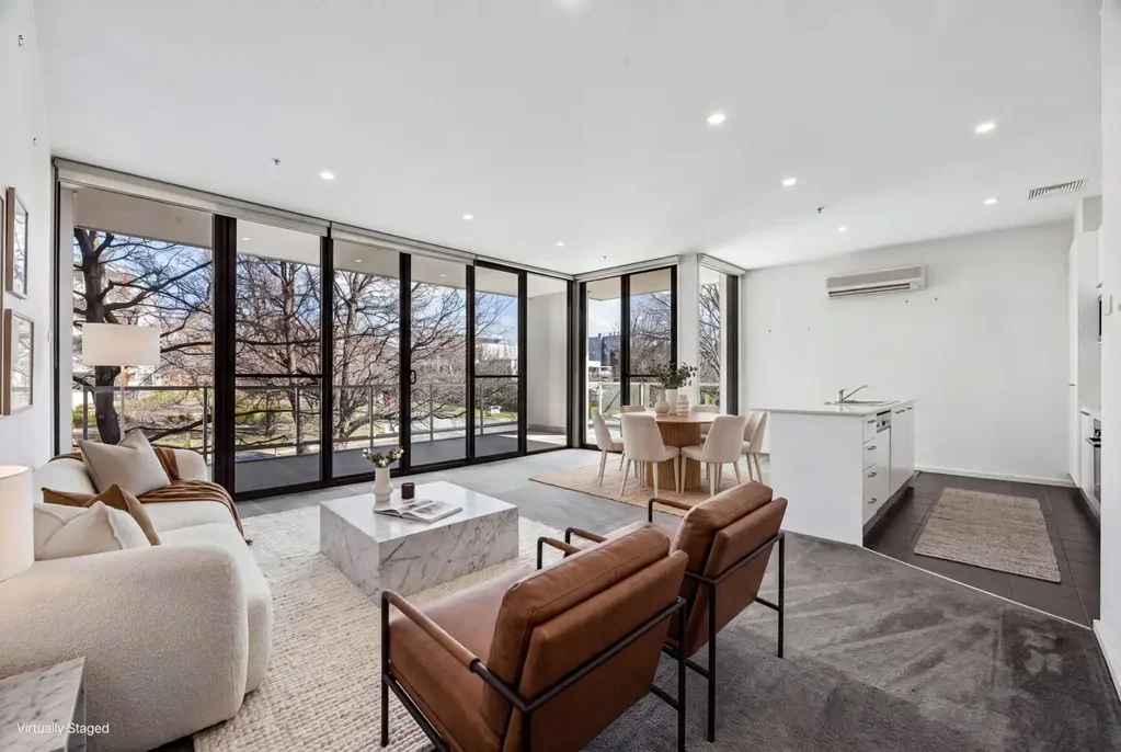 Kingston 2Moenga Sunlit Interiors and Expansive Living in Convenient Kingston