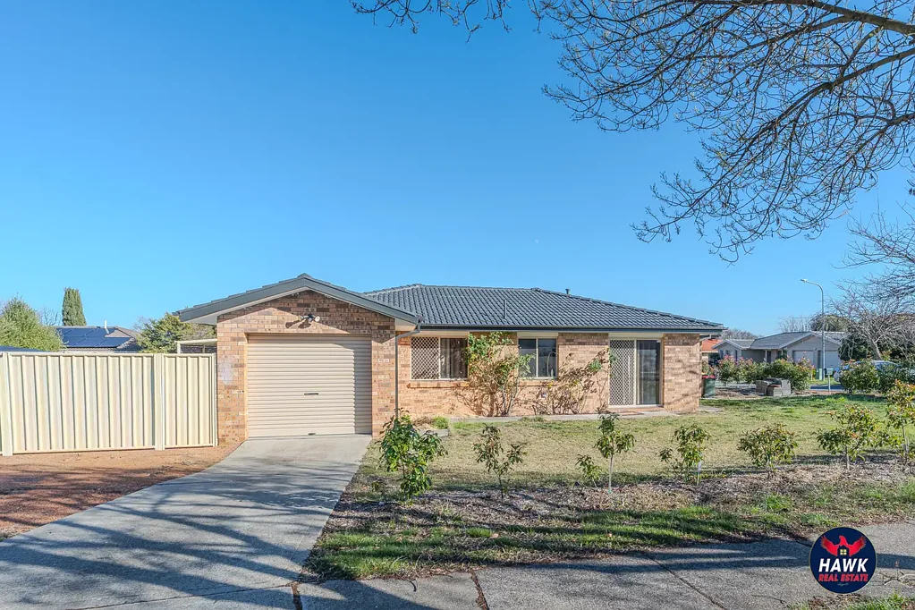 Move-In Ready Renovated Home with Quality Finishes & Prime Dunlop Location