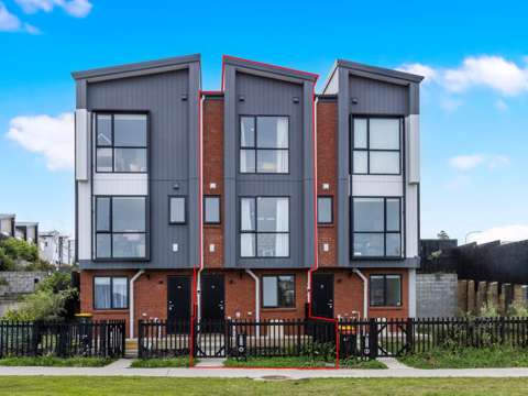 Flat Bush 3房  Freehold Terrace Home in Prime Location