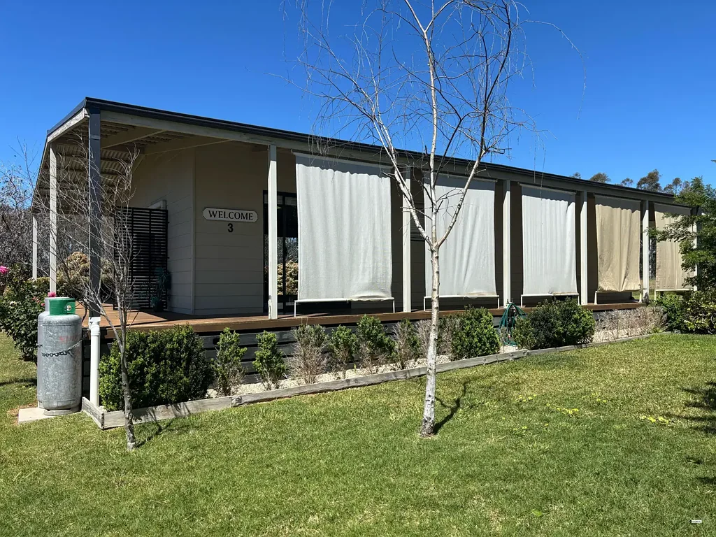 Quiet 2 Bedroom Home in Burrumbuttock