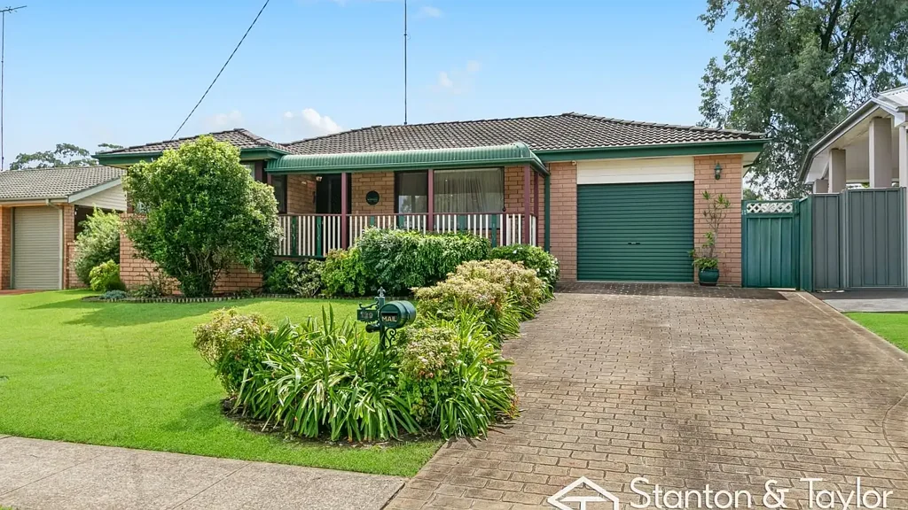 Freshly painted and beautifully presented 3-bedroom spacious family home!