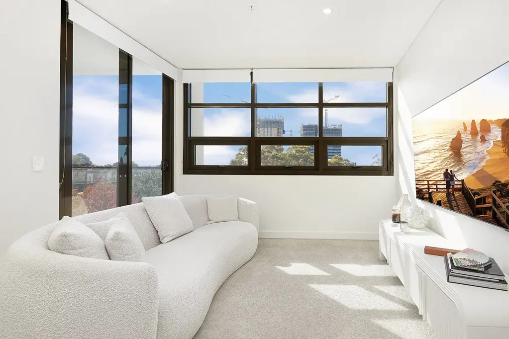 Stylish One Bedroom Apartment, Conveniently Located