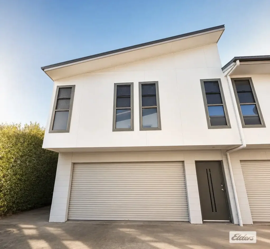 Compact and Low Maintenance Living!
