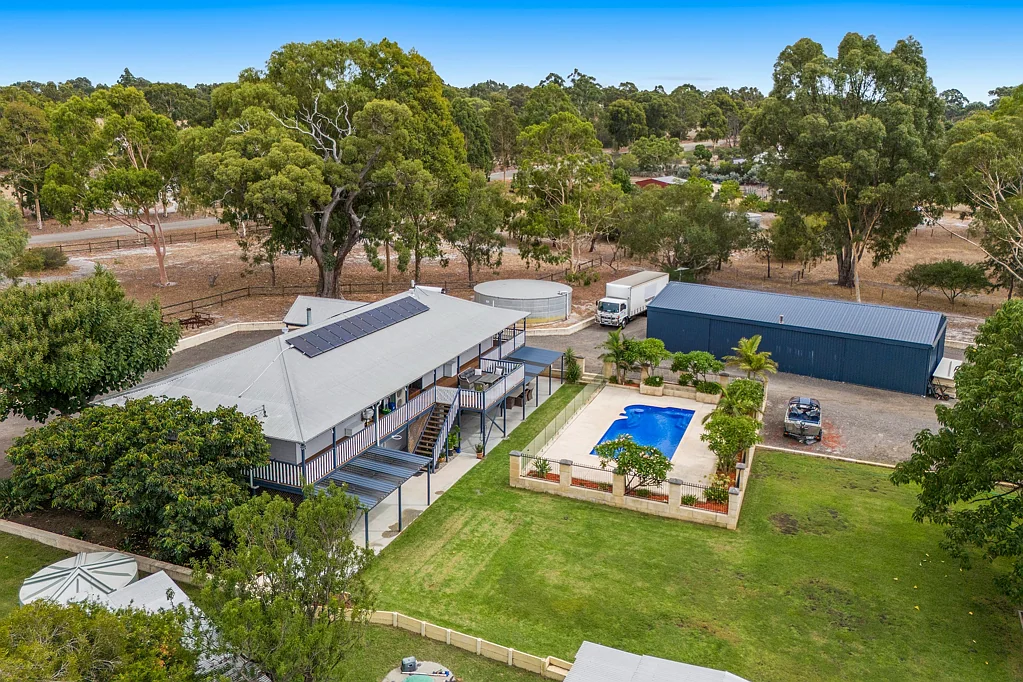 Lower Chittering 7Habitaciones ** UNDER OFFER **