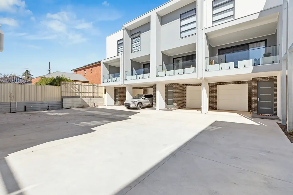 Prospect 3침실 Brand New Home - Light-Filled &  Luxuriously Finished