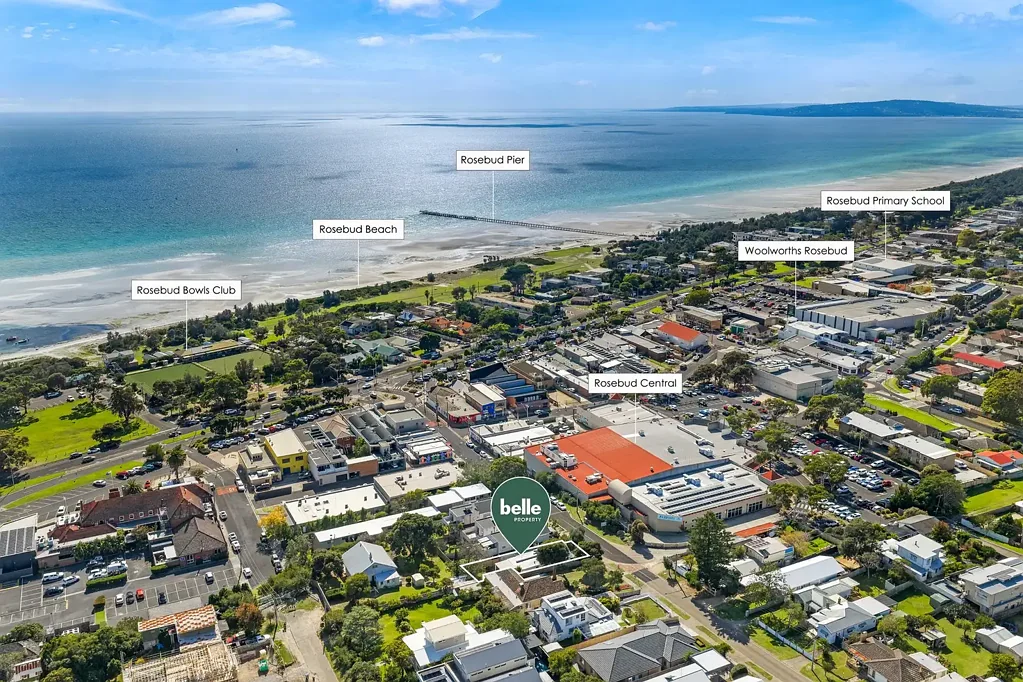 Rosebud 3房 海滨瑰宝 温馨抛光地板 现代浴室改造 遮盖娱乐区 停车泊船便利 距离海滩仅几步 Quintessential Beachside Lifestyle
