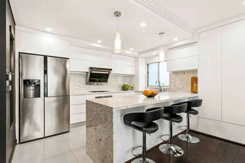 Wentworth Point 3Phòng ngủ Rare 205sqm Family Entertainer with House-Like Proportions