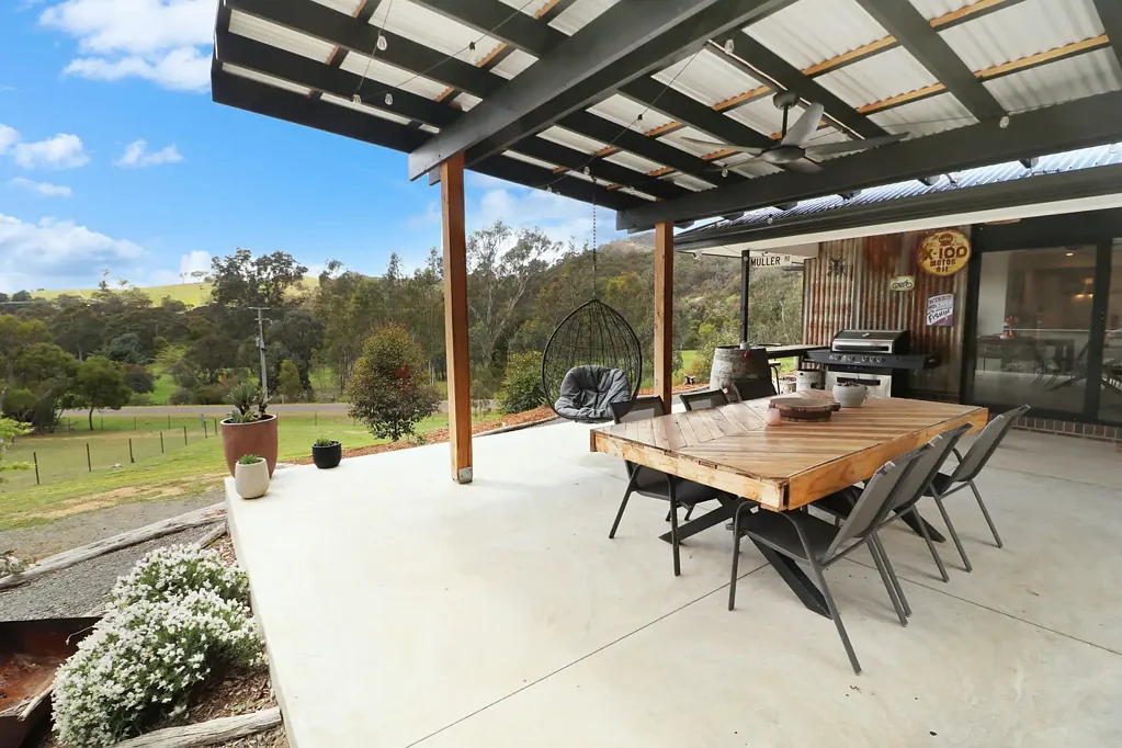Bonnie Doon 4房  A Hobby Farm Retreat in a Scenic Location
