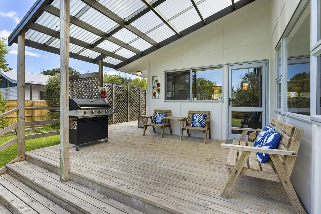 Foxton Beach 3房  Vendors Want Action - Spacious, Sunny & Ready Now!