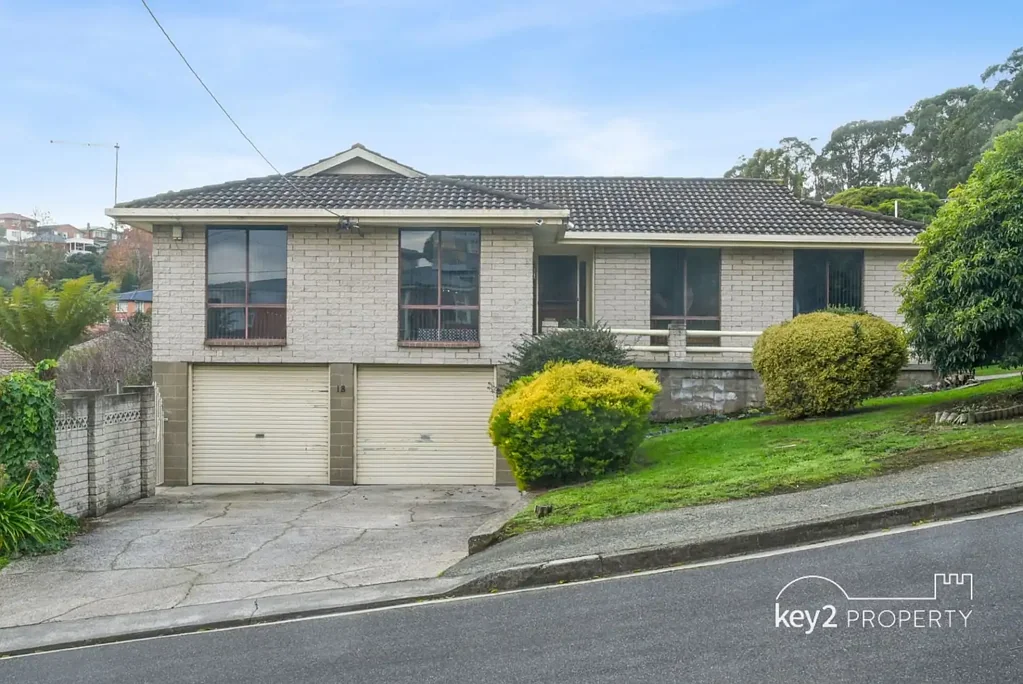 South Launceston 3غرفة نوم Charming Solid Brick Home in Prime South Launceston!