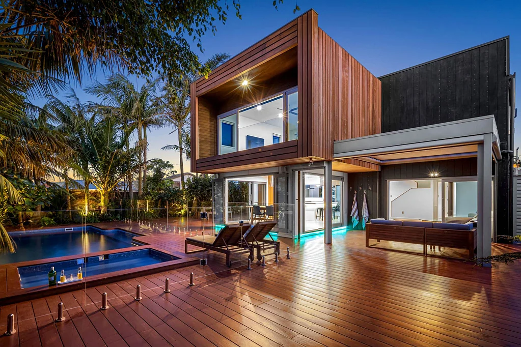 Red Beach 4房  Resort-Style Living Meets Coastal Luxury