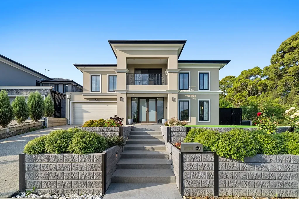 72 Cresthaven Boulevard, Berwick, VIC 3806