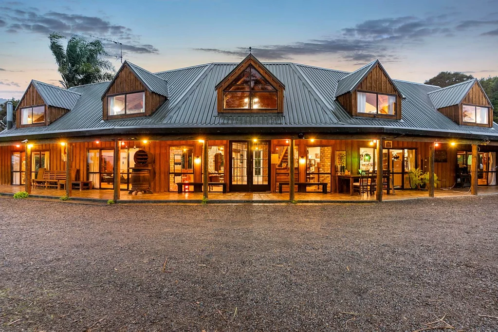 Hunua 4침실 460 SQM SHOWSTOPPER ON 10.48 HA