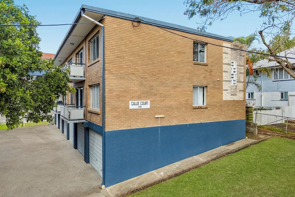 Kelvin Grove 2Moenga PEACEFUL CITY-FRINGE APARTMENT WITH TURN-KEY INTERIOR