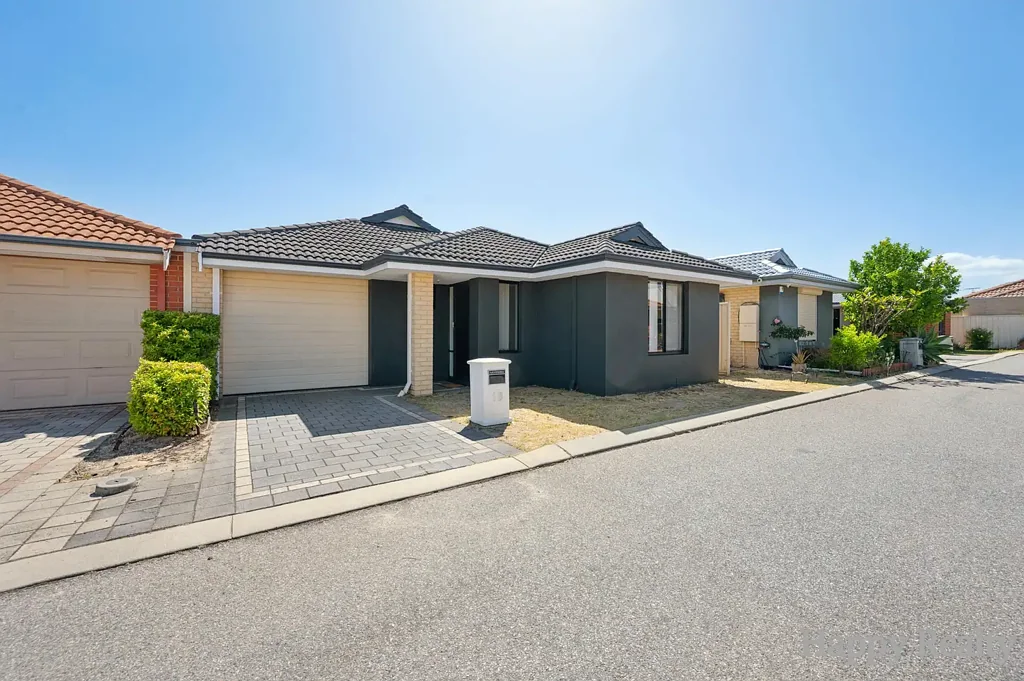 Canning Vale 3غرفة نوم Freshly Updated 3x2 - Move-In Ready & Low Maintenance!