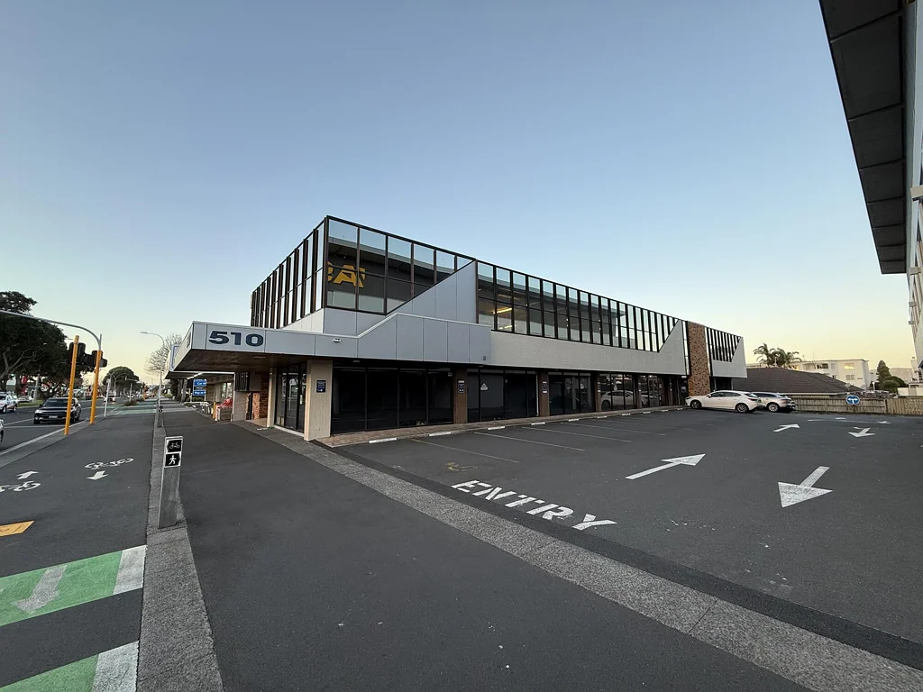Tauranga Central Rare opportunity:980m2 office with 27 onsite parks