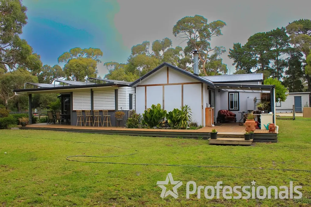 111 Yarram-Port Albert Road, Langsborough, VIC 3971