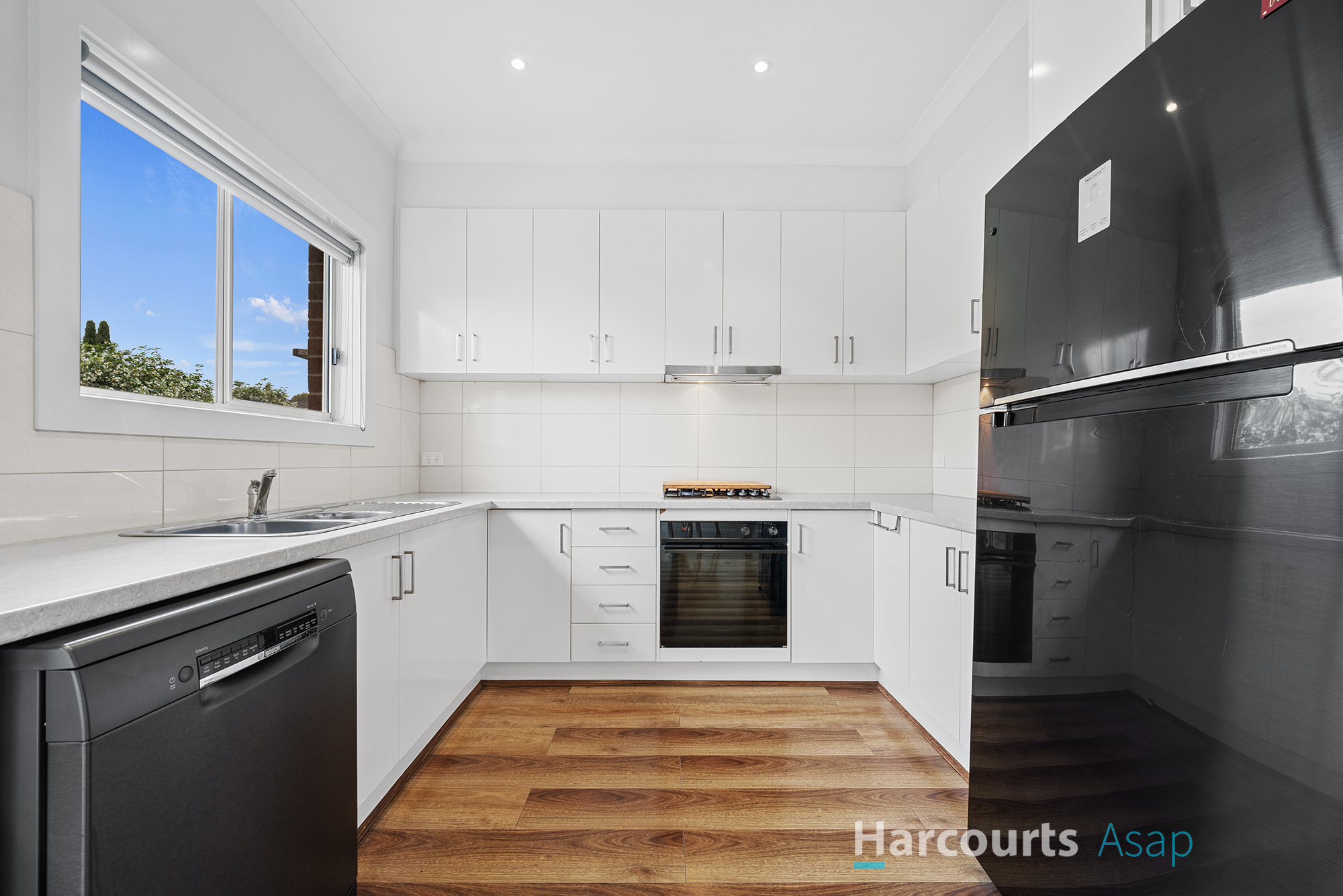 28A LIQUIDAMBER ST, DOVETON VIC 3177, 0 rūma, 0 rūma horoi, Unit