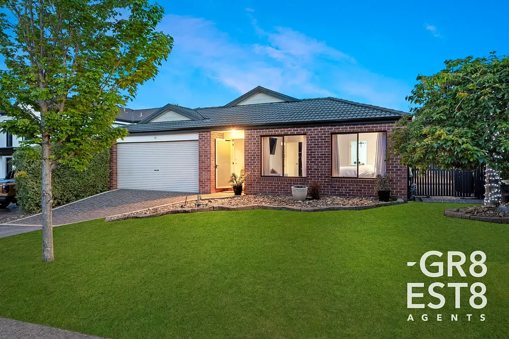 10 REDLEAF CLOSE, Hampton Park, VIC 3976