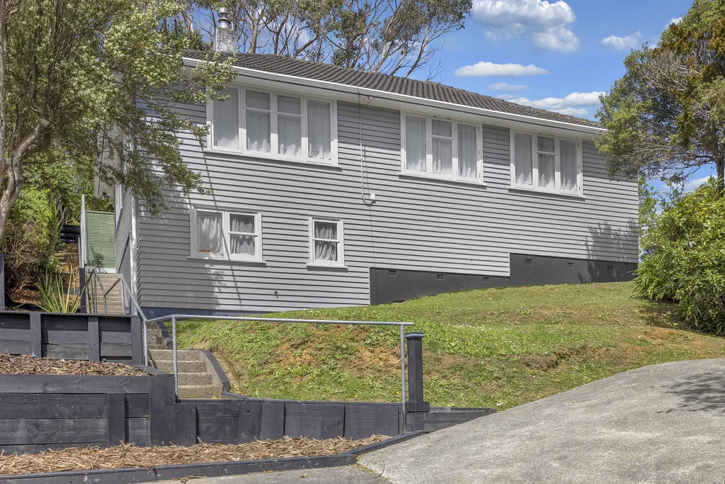 Cannons Creek 3Kwarto Renovated, Restored and Ready to Move In