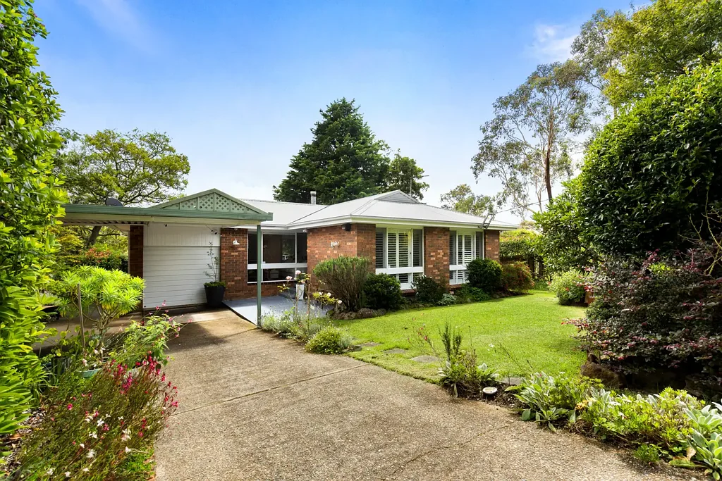 196 Govetts Leap Road, Blackheath, NSW 2785