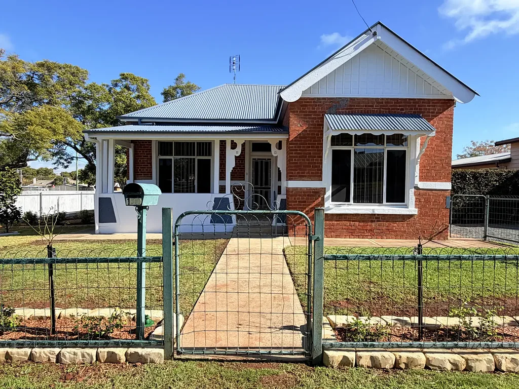 Ray White Real Estate Parkes
