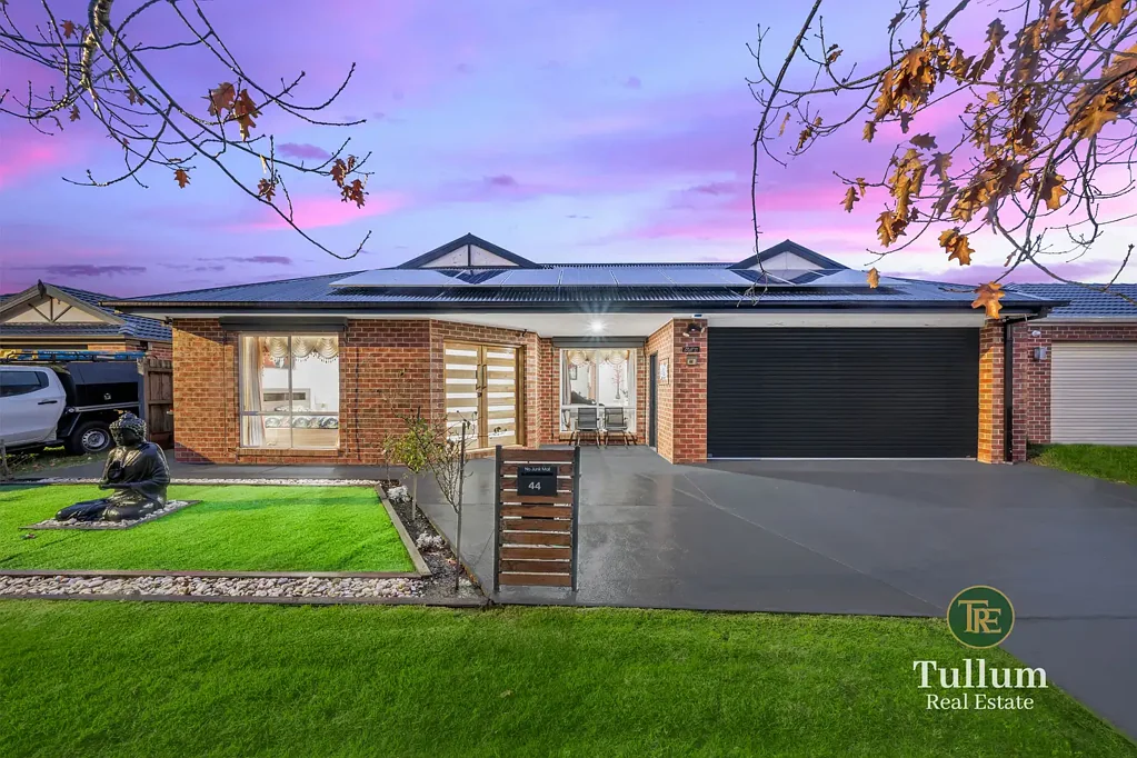 Pakenham 4chambre Modern Family Living with Space, Flexibility & Comfort on 561sqm Approx.!