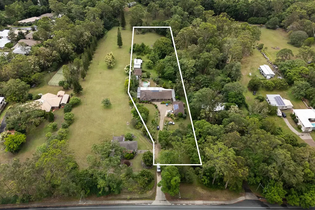 Ferny Grove 4બેડરૂમ Develop, Subdivide or Land Bank - Rare 10,200sqm Ferny Grove Opportunity