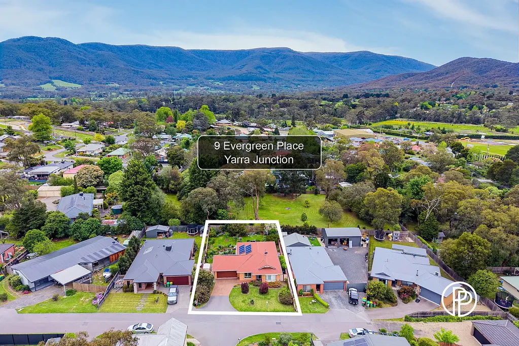 Yarra Junction 3房  IMMACULATE FAMILY LIVING IN A PRIZED WHISPER QUIET COURT LOCATION
