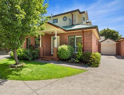 3/8 Howey Street, Gisborne, VIC 3437, 3房, 2浴, 城市屋