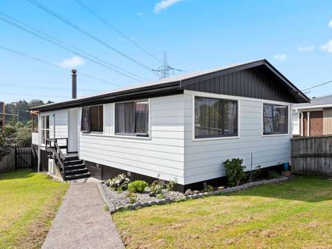 Massey 3房  Home sweet home on a large section.