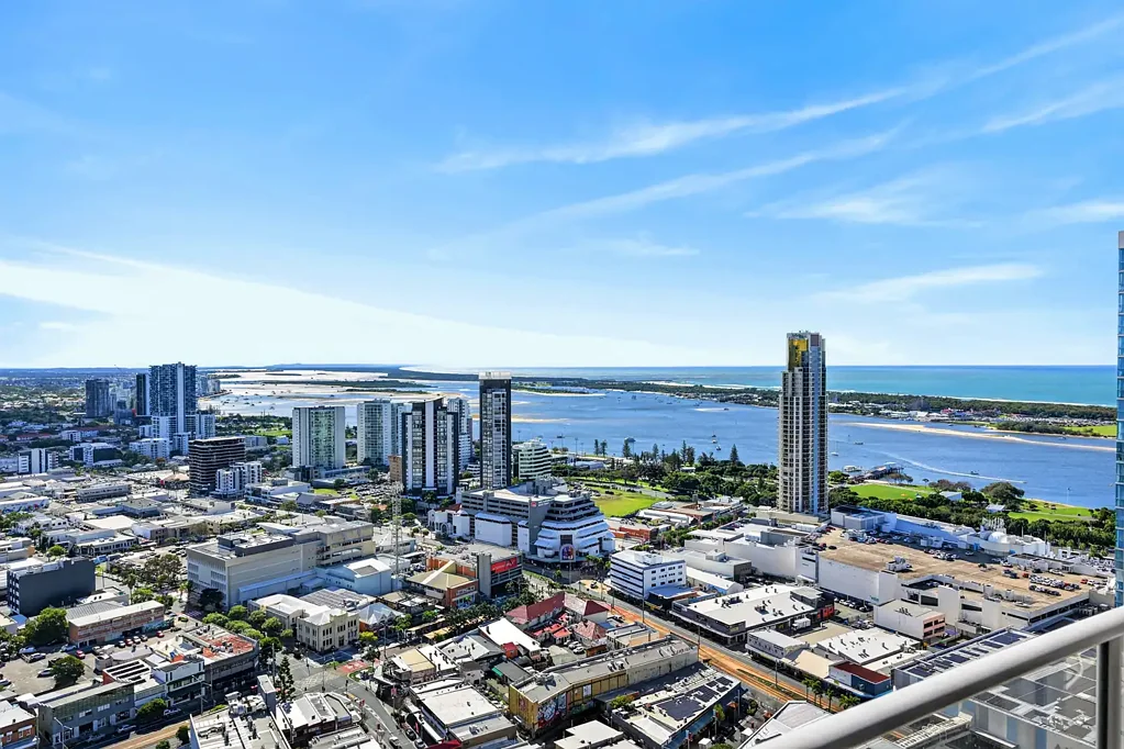 Southport 1房  Fantastic Location and Superb Ocean Views!