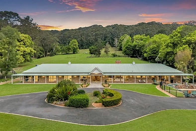 Matcham 6Zimmer Extraordinary Lifestyle Opportunity on 12.5 Acres