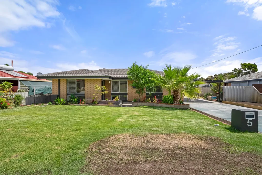 5 Pavo Close, Rockingham, WA 6168