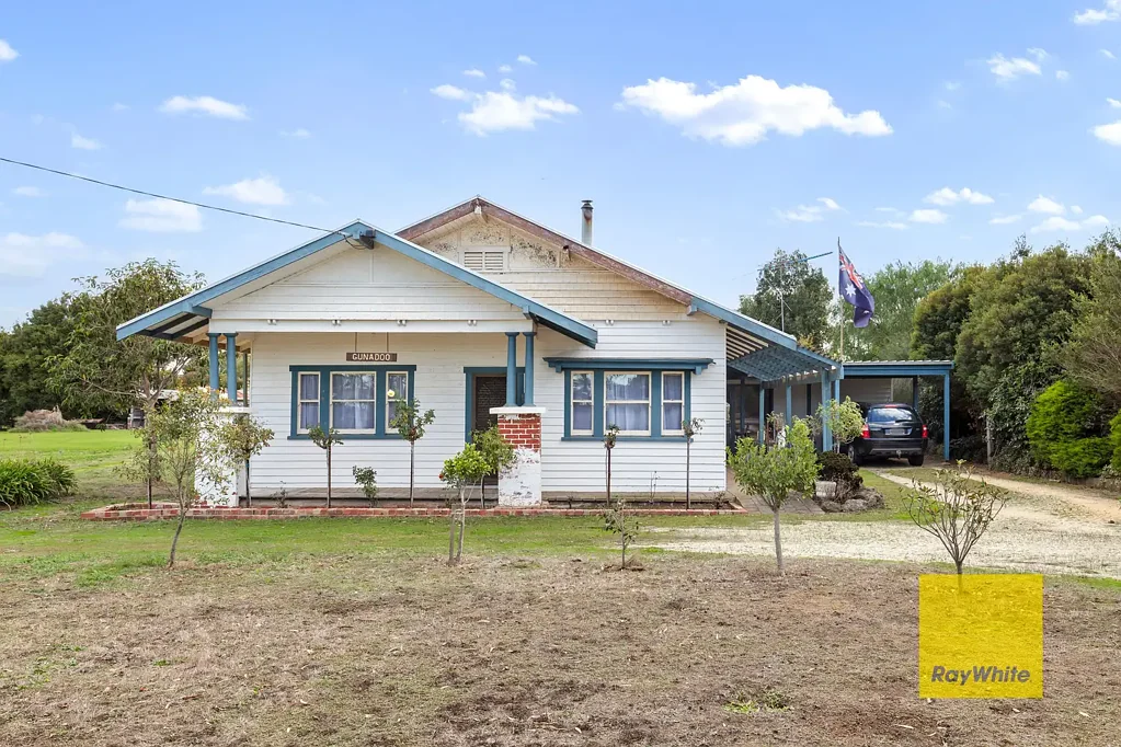 Moriac 4Phòng ngủ Exciting Renovation Opportunity