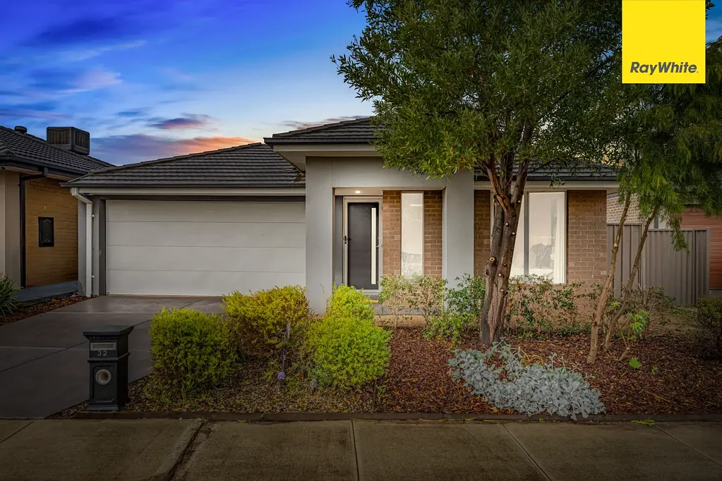 32 Riverside Concourse, Cobblebank, VIC 3338
