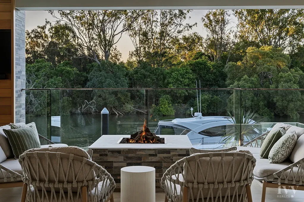 Hope Island 8غرفة نوم Exceptional & Rare Opportunity – Outstanding Value in Today's Market