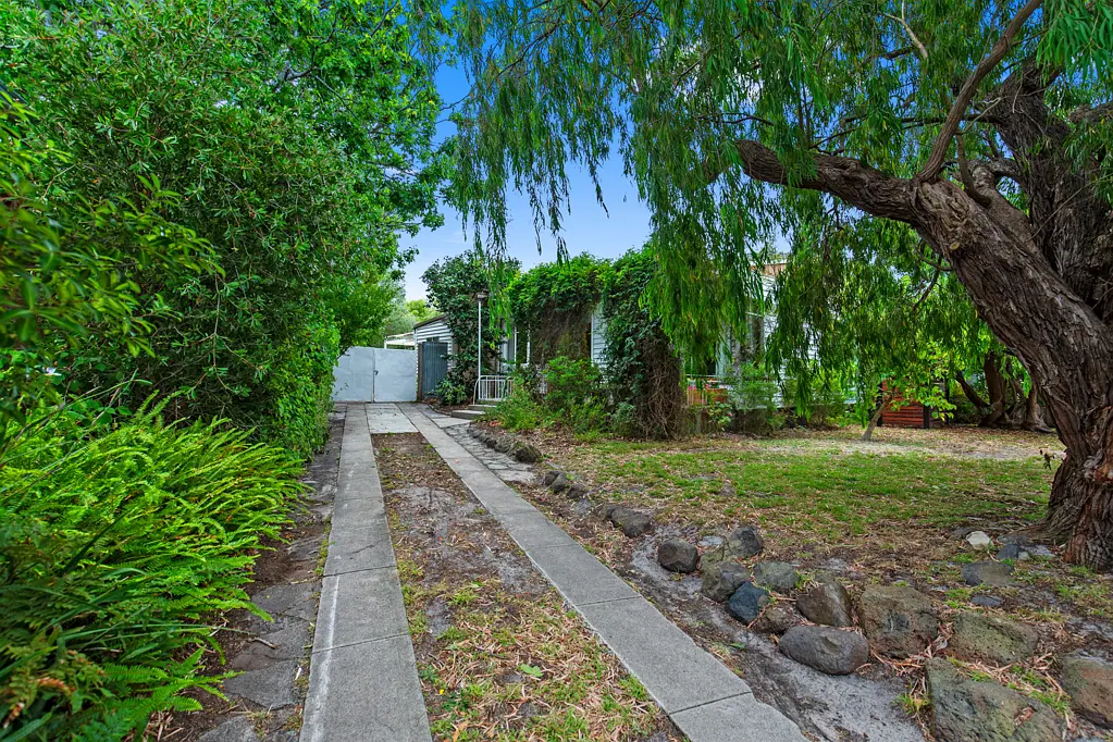 32 Cricklewood Avenue, Frankston, VIC 3199