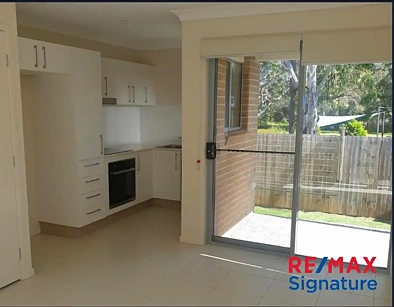 13 Farmer Place, Park Ridge, QLD 4125, 5房, 3浴, Apartment