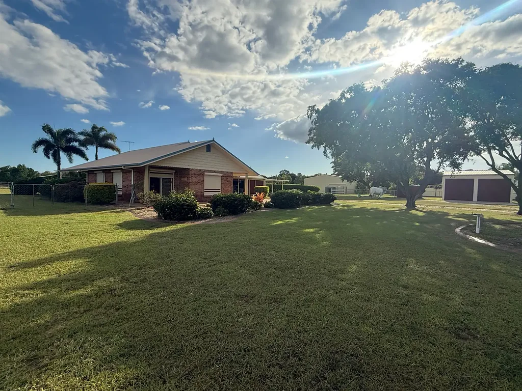 Gracemere 3ਬੈੱਡਰੂਮ Priced To Sell! Lowset Home on Acreage