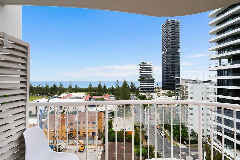 1115/2633 Gold Coast Highway, Broadbeach, QLD 4218