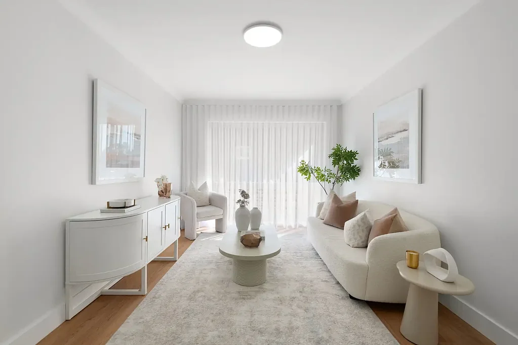 Kingsgrove 2બેડરૂમ Flawlessly Renovated Full Brick Apartment Affords Turnkey Lifestyle of Luxury