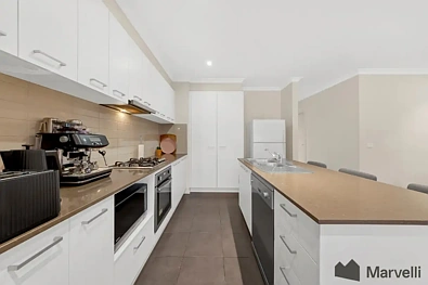 29/8 The Crossing, Caroline Springs, VIC 3023, 3房, 2浴, Townhouse