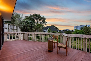 17A Rangitoto Terrace, Milford, North Shore City