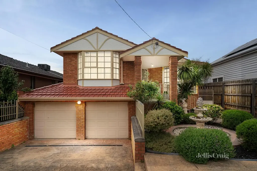 5 Collingwood Road, Newport, VIC 3015
