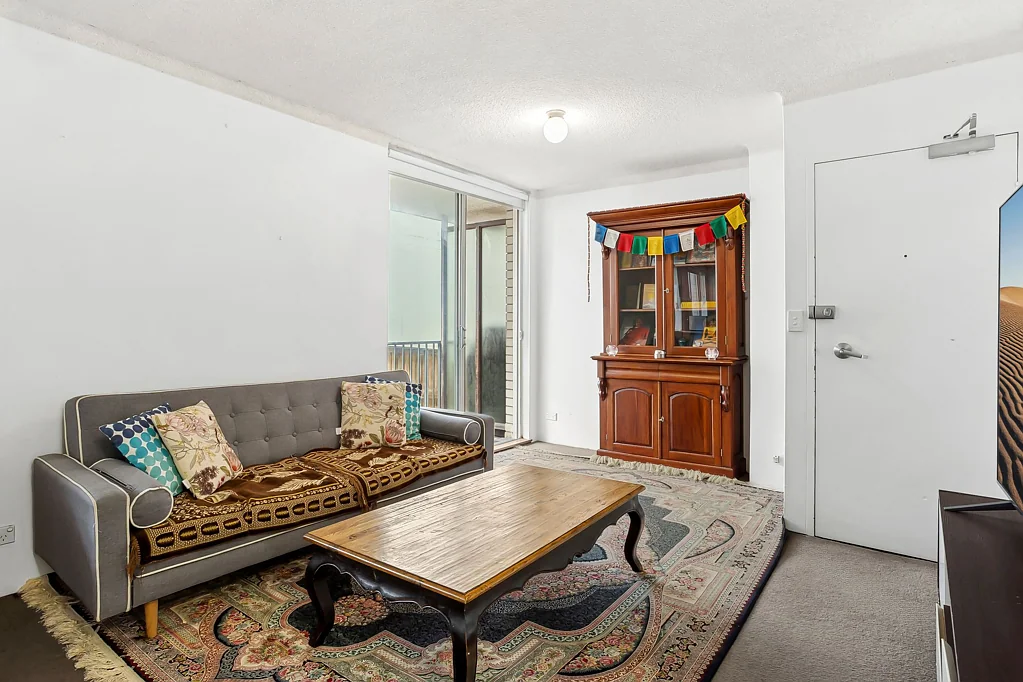 2/5 Sturdee Pararde, Dee Why, NSW 2099