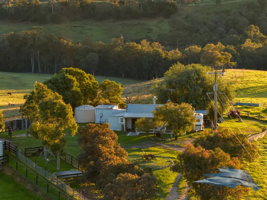 Clifton Creek 3房  "Pumpkins Rest" Historic Cottage Charm on 5 Acres