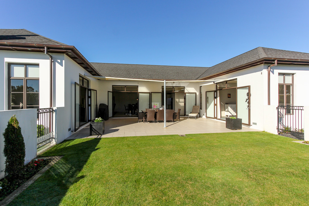 7 Oakwood Drive, Highlands Park, New Plymouth, 4房, 2浴